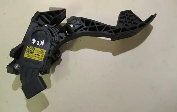 Volkswagen Polo V 6R Accelerator throttle pedal 6C1721503B
