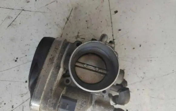 Skoda Octavia Mk2 (1Z) Throttle valve A2C53042125 06A133062AB