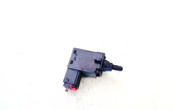 Chevrolet Captiva Brake pedal sensor switch