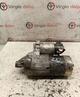 Suzuki Grand Vitara I Starter motor M000T85681 3110077E2