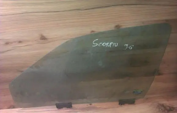 Ford Scorpio Front door window glass four-door