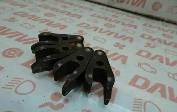 Mercedes-Benz B W245 Fuel Injector clamp holder 