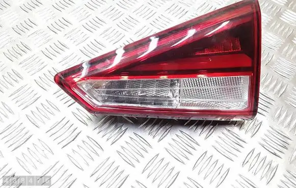 Seat Arona Tailgate rear/tail lights 6F9945308E