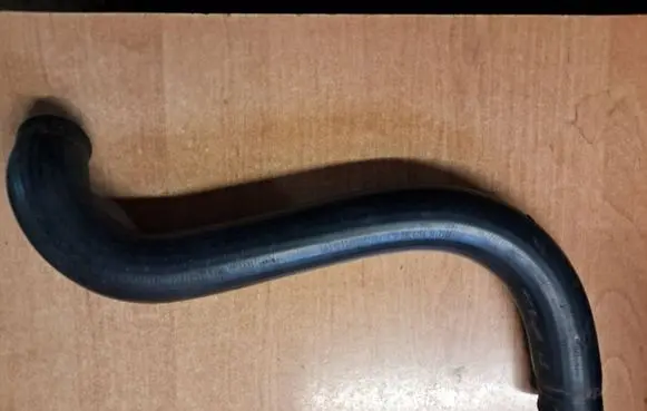 Mercedes-Benz W123 Engine coolant pipe/hose 1235010082