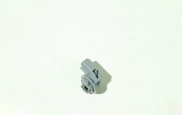 Toyota Corolla Verso AR10 Number plate light