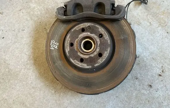Mercedes-Benz Vito Viano W447 Front wheel hub spindle knuckle 18T0116267