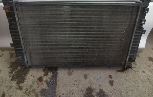 Audi A6 S6 C5 4B Coolant radiator