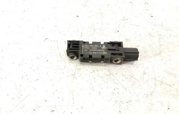 Audi A8 S8 D3 4E Airbag deployment crash/impact sensor 8E0959651A