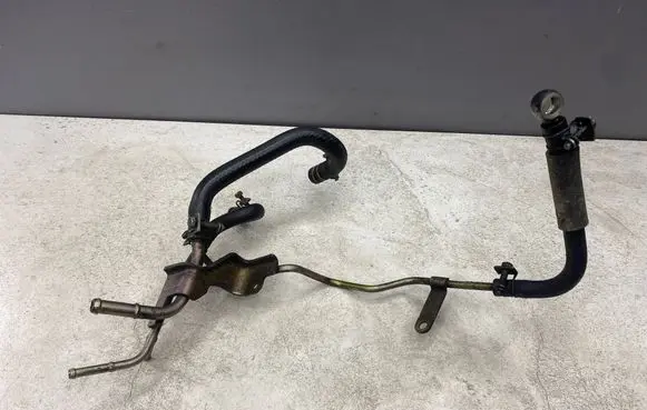 Nissan Pathfinder R51 Fuel line pipe 