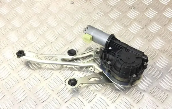 Mercedes-Benz S W222 Tailgate/trunk/boot lift motor 0390204124