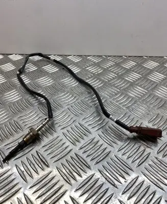 Volkswagen PASSAT B8 Exhaust gas temperature sensor 04L906088CN