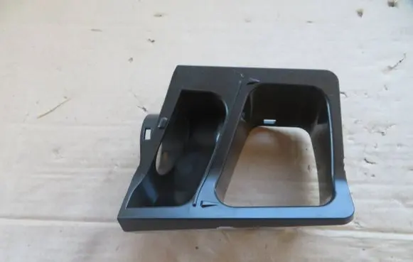 Volvo XC90 Air intake duct part 31370229