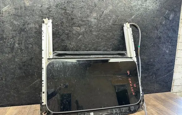 Nissan Navara D23 Sunroof set 7709406