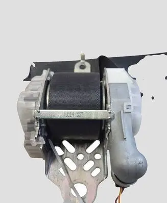 Subaru Outback Front seatbelt 7S1610P G087917