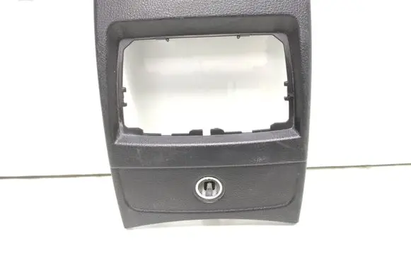 Other center console (tunnel) element