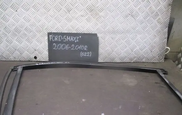 Ford S-MAX Rubber seal loading door 