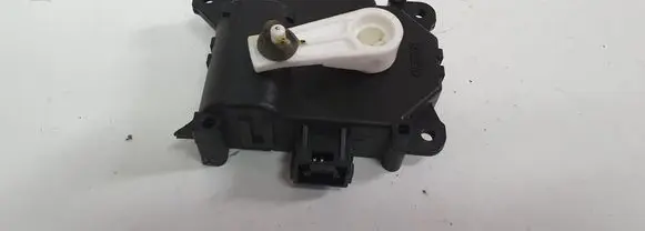 Toyota Auris E180 A/C air flow flap actuator/motor 