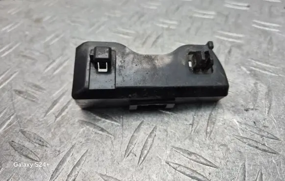 Subaru Impreza II Front bumper mounting bracket 0W3G RWAG