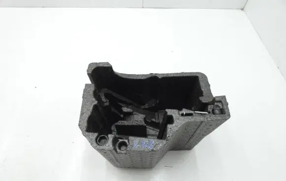 Skoda Yeti (5L) Tool box 5L0012115
