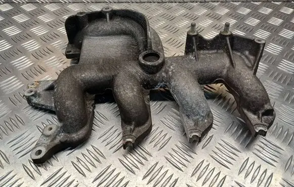 Suzuki Grand Vitara II Intake manifold 8200512434