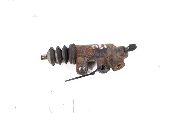 Clutch slave cylinder