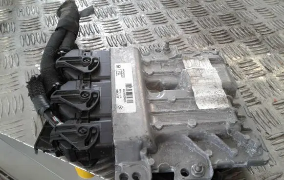 Renault Megane IV Engine control unit/module 237100942S