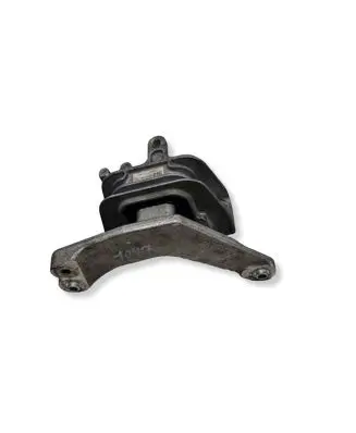 Volkswagen Jetta VI Engine mount bracket 5Q0199262CM 03102012
