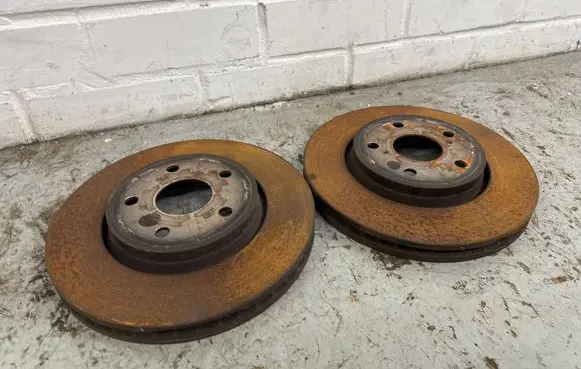 Toyota C-HR I Front brake disc