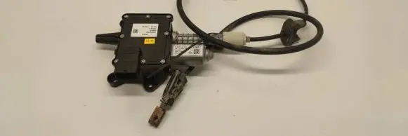 Citroen DS5 Hand brake/parking brake motor 9677589580 3167555 0204779503