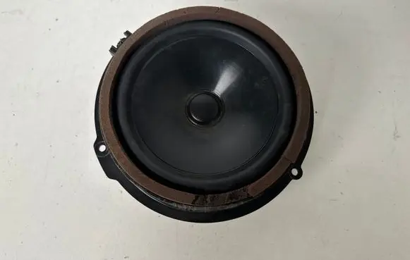 Ford Mustang VI Front door speaker GR3T18808VB