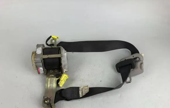 Subaru Legacy Front seatbelt