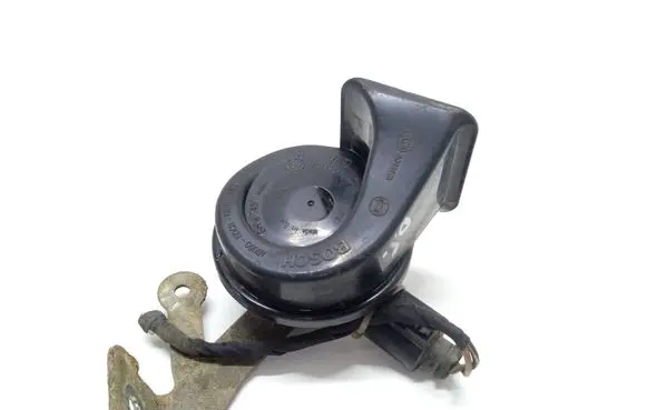 Volkswagen PASSAT B7 Horn signal E9703881157 001157