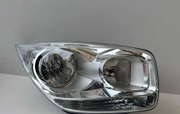 KIA Venga Headlight/headlamp 92102-1P000