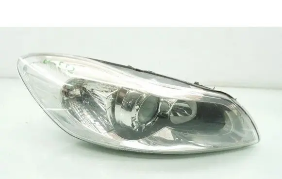Volvo C30 Headlight/headlamp 31299821
