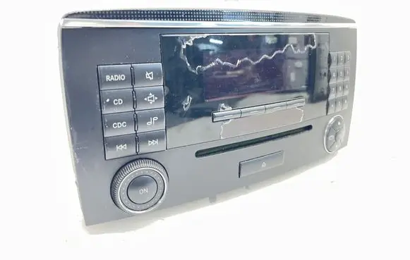 Mercedes-Benz R W251 Radio/CD/DVD/GPS head unit A2518207889