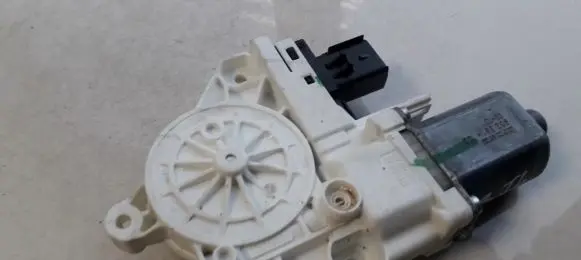 Dodge Journey Front door window regulator motor 0130822473 962581100