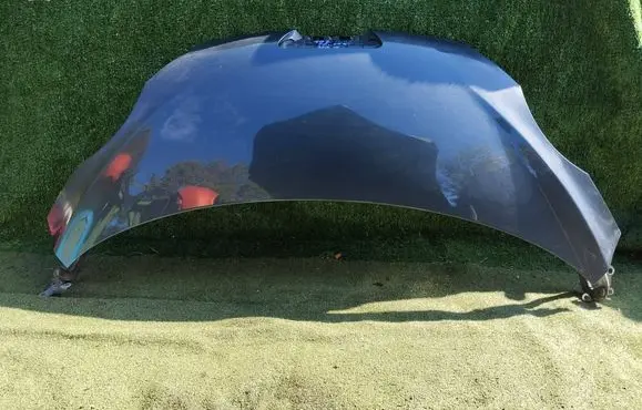 Peugeot 107 Engine bonnet/hood 533240H020