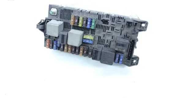 Mercedes-Benz E W211 Fuse module 2115457301