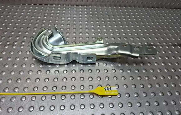 Lancia Delta III Engine bonnet/hood hinges 51808868
