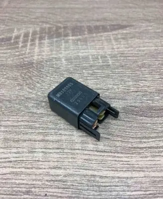 Mitsubishi Lancer Other relay MB183865 2965D