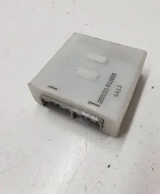 Nissan X-Trail T30 Comfort/convenience module 28550EQ300 5413
