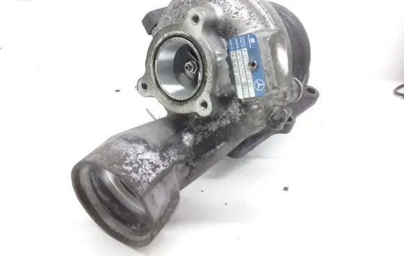 Mercedes-Benz E C207 W207 Turbo A6510904080 LH5015799400041 54399700099