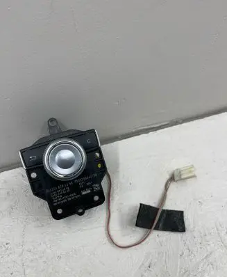 Mercedes-Benz C W204 Multifunctional control switch/knob A2048704658 03358060100