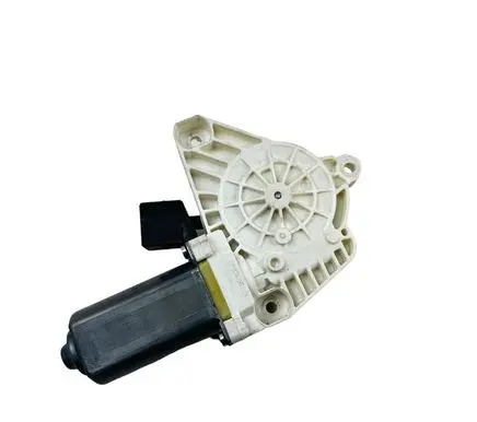 Mercedes-Benz C W205 Front door window regulator motor A0009066106 C72414100 27057285