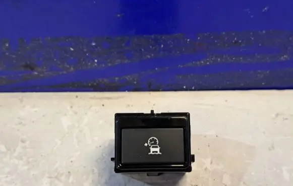 Jaguar XE Cruise control switch GX7314E132AA