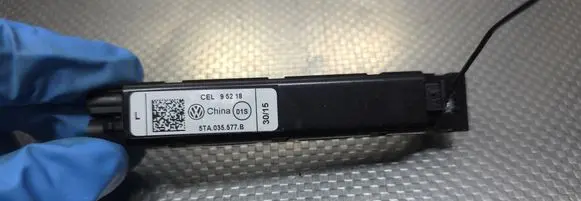 Volkswagen Touran III Antenna control unit 5TA035577B