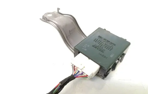 Lexus IS 220D-250-350 Door central lock control unit/module 8597053030 0515004060