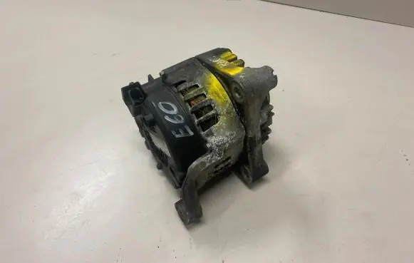 BMW 5 E60 E61 Generator/alternator FG18S019 2543461C 7802261