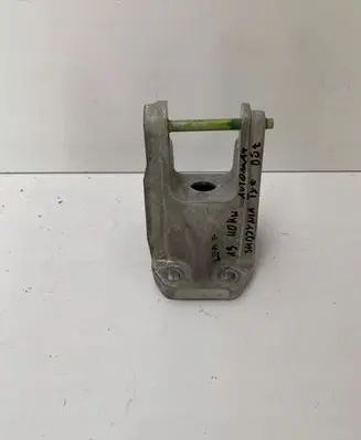 Nissan Leaf II (ZE1) Engine mounting bracket