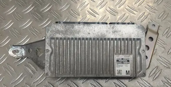 Toyota Yaris Engine control unit/module 896610D090